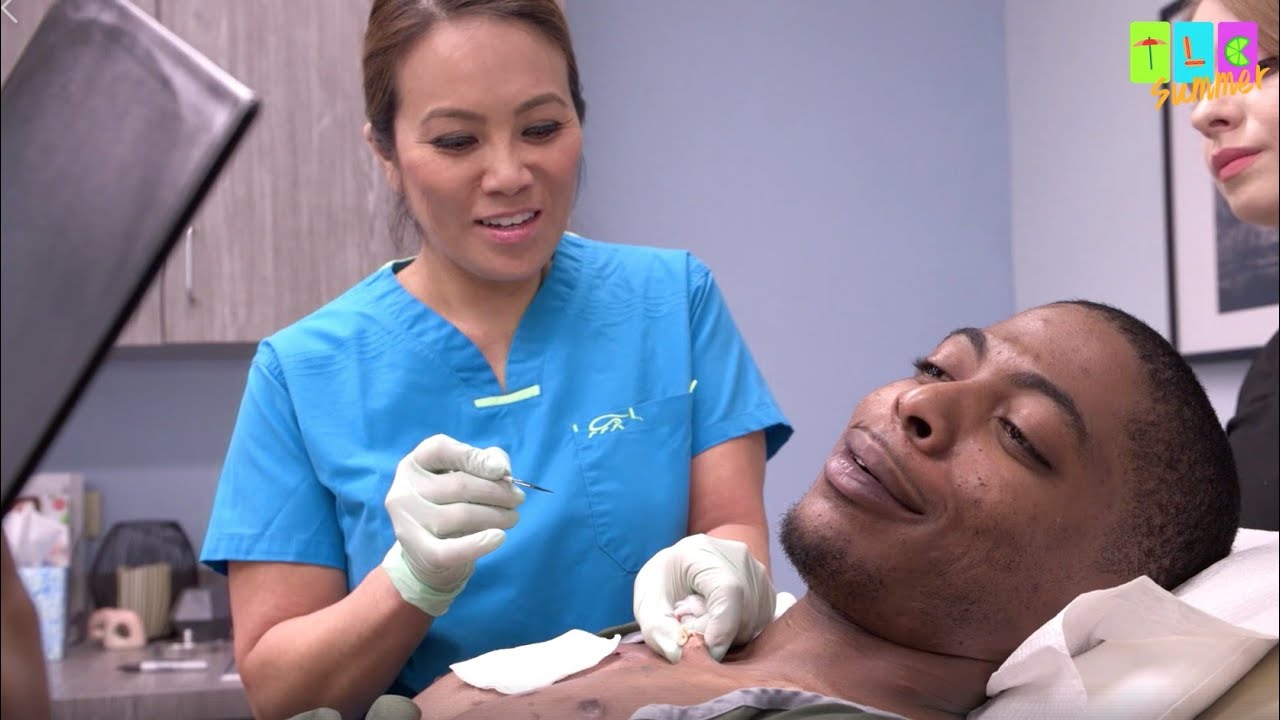 Mr. Pimple Popper Reveals – Is Sandra Lee (Dr. Pimple Popper) a Real Doctor?